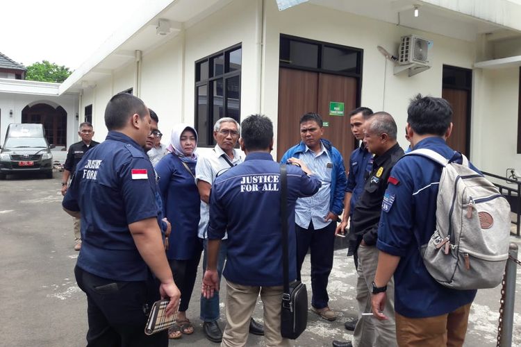 News - Warga Bojonggede Menang Lawan Bupati Bogor di Pengadilan